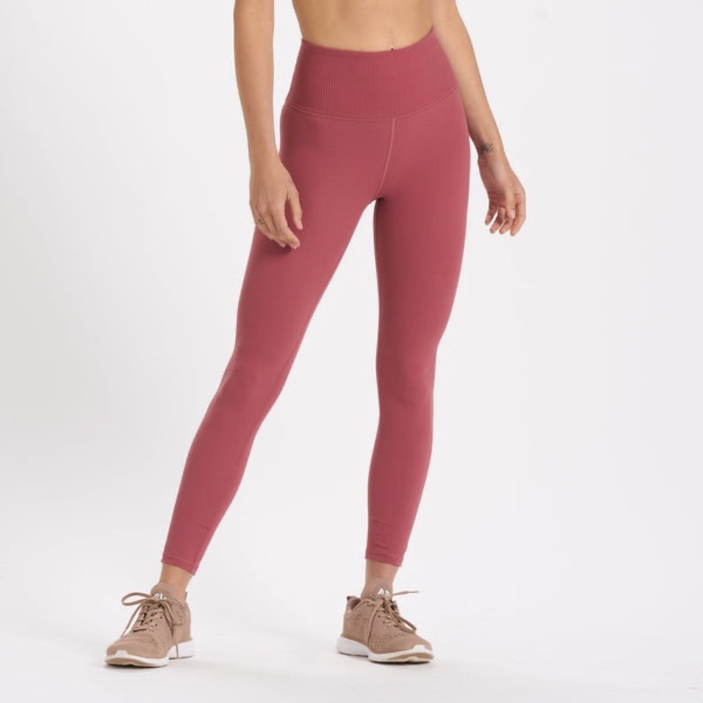 Vuori rib studio legging AND mindset bra